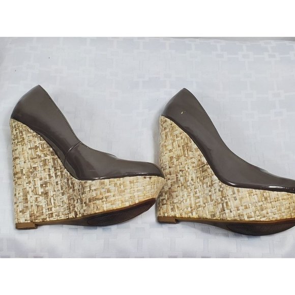 Steve Madden Taupe Brown Patent Wedge Heel Size 6 Pre-owned High Platform - Picture 8 of 9